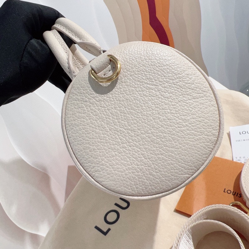 Louis Vuitton • Papillon 經典全皮壓紋老花 奶昔白巴比龍 有購證✔️-4