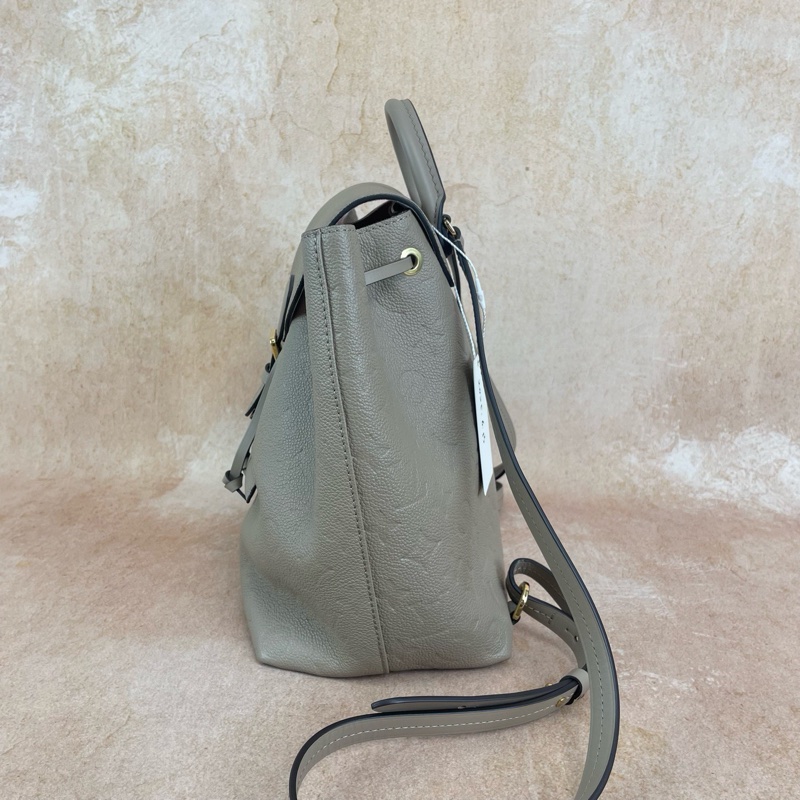 Louis Vuitton • 經典全皮壓紋老花大象灰後背包-4