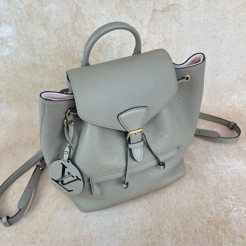 Louis Vuitton • 經典全皮壓紋老花大象灰後背包-5