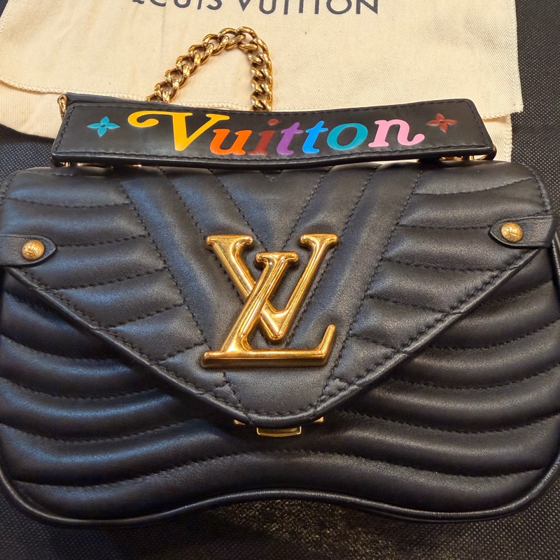 LV New Wave Chain Bag黑牛皮彩色把手斜背包-5