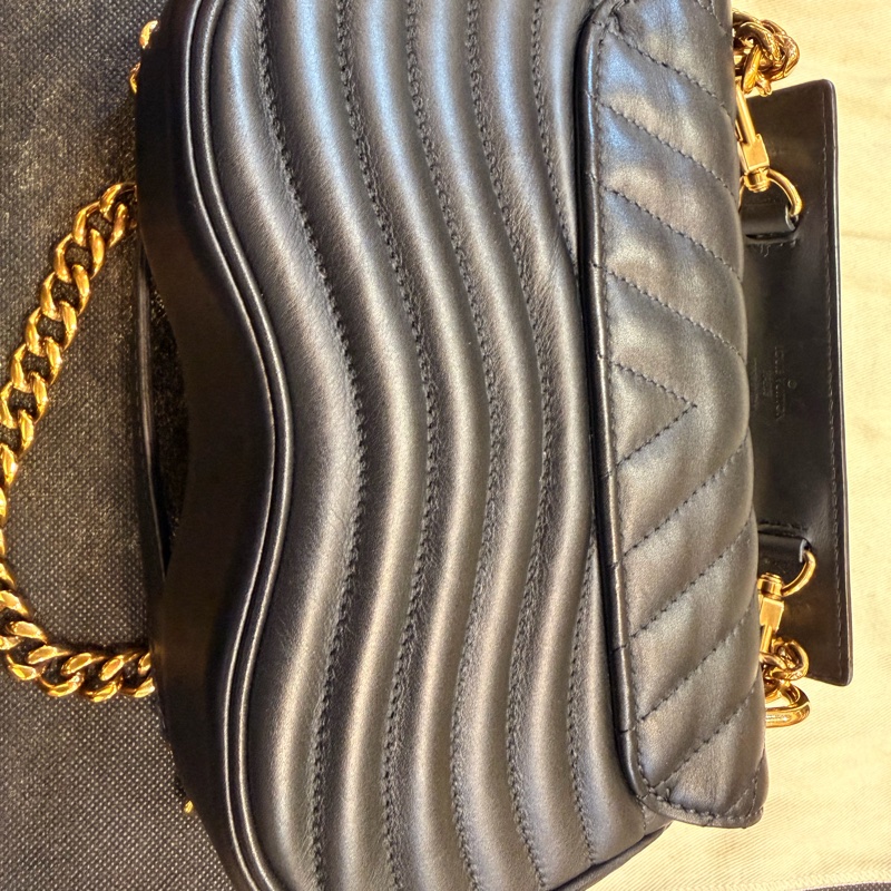 LV New Wave Chain Bag黑牛皮彩色把手斜背包-11