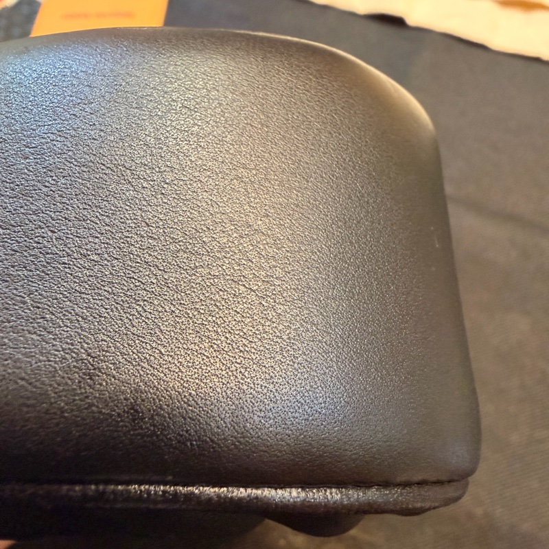 LV New Wave Chain Bag黑牛皮彩色把手斜背包-22