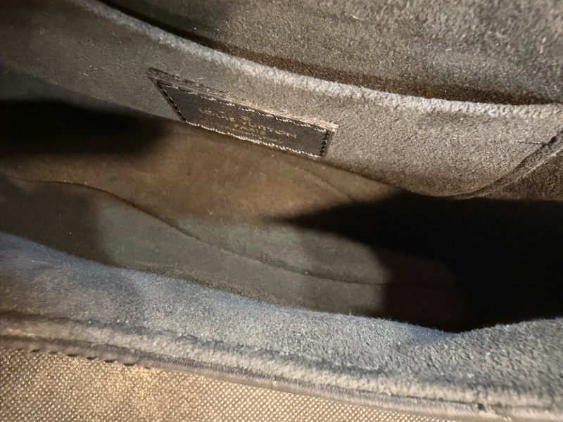 LV New Wave Chain Bag黑牛皮彩色把手斜背包-25