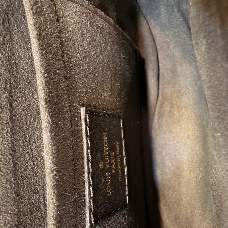 LV New Wave Chain Bag黑牛皮彩色把手斜背包-28