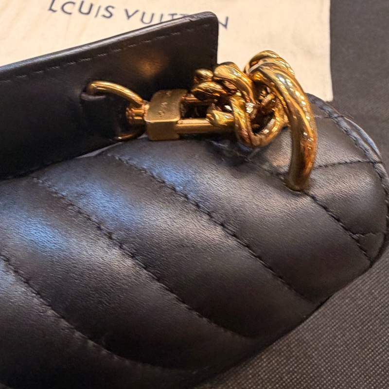LV New Wave Chain Bag黑牛皮彩色把手斜背包-41