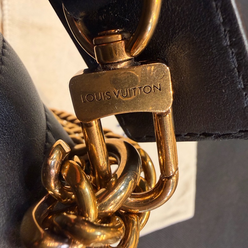 LV New Wave Chain Bag黑牛皮彩色把手斜背包-43