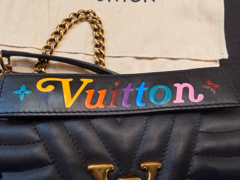 LV New Wave Chain Bag黑牛皮彩色把手斜背包-47