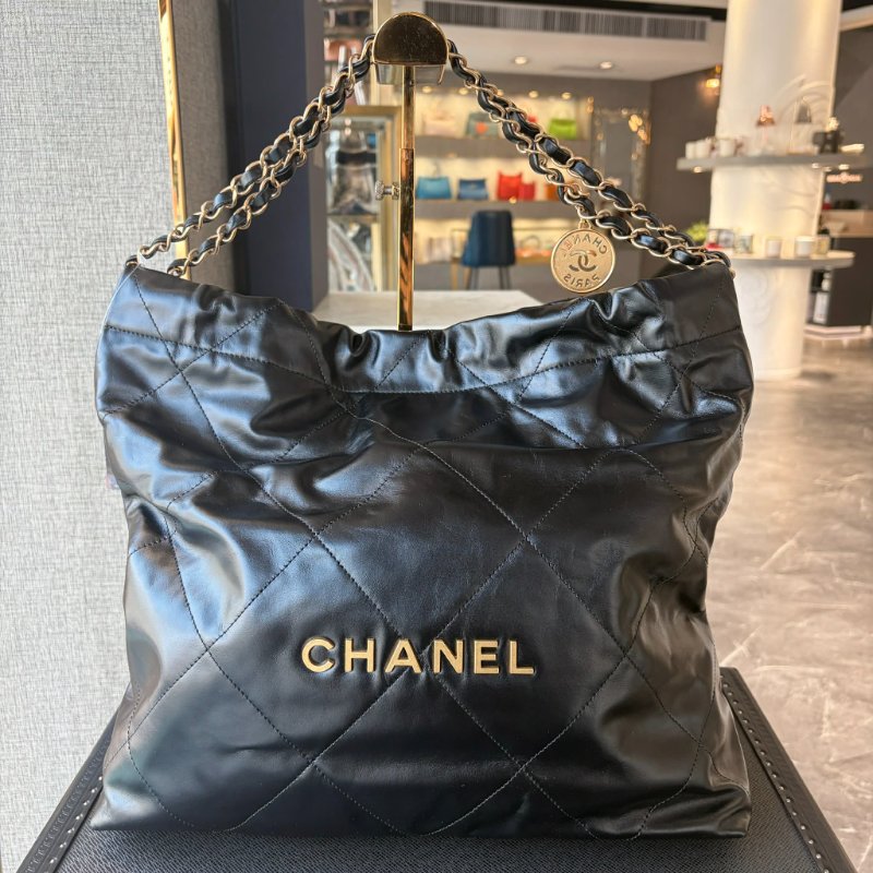 CHANEL 小牛皮 22包 中款 黑色 晶片款-0