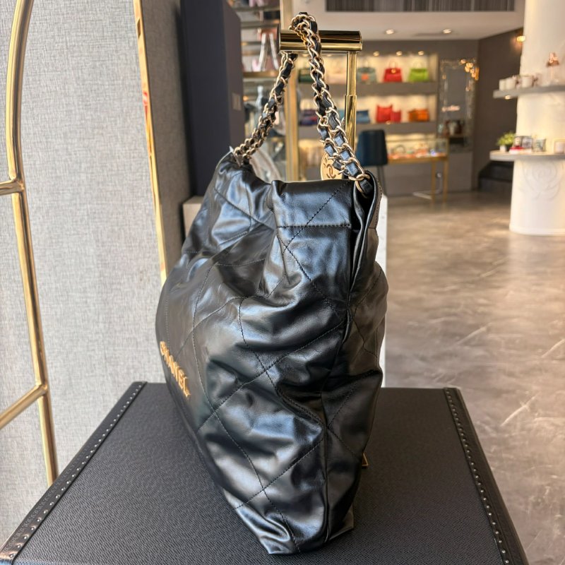 CHANEL 小牛皮 22包 中款 黑色 晶片款-2