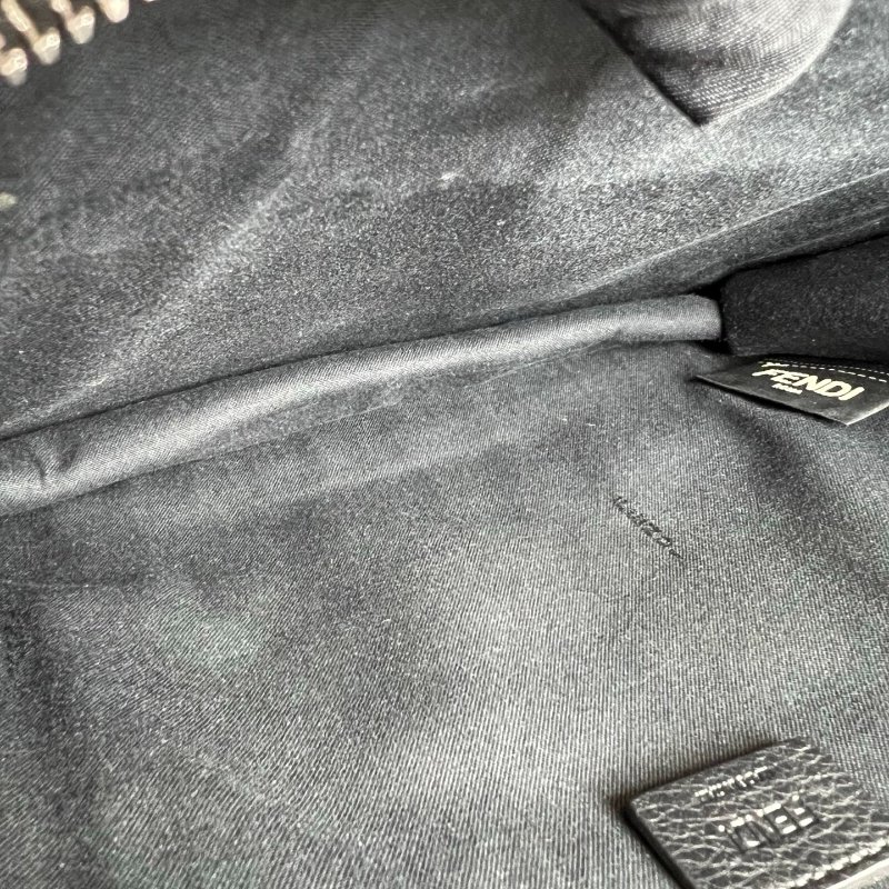FENDI  黑ROMA肩背包-7