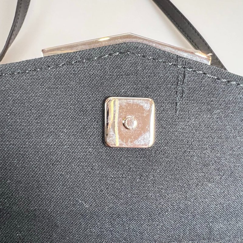 FENDI  黑ROMA肩背包-8