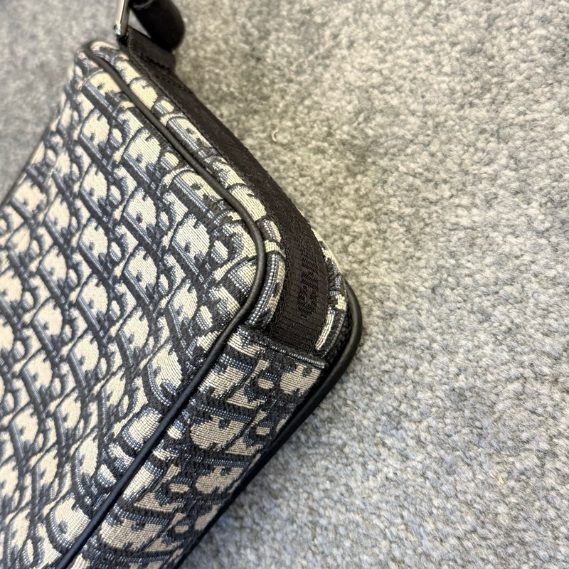 98新Dior迪奧 oblique系列老花中號郵差包 單肩斜挎 肩帶可調節 編碼23 尺寸：26 x 18 x 6。-5