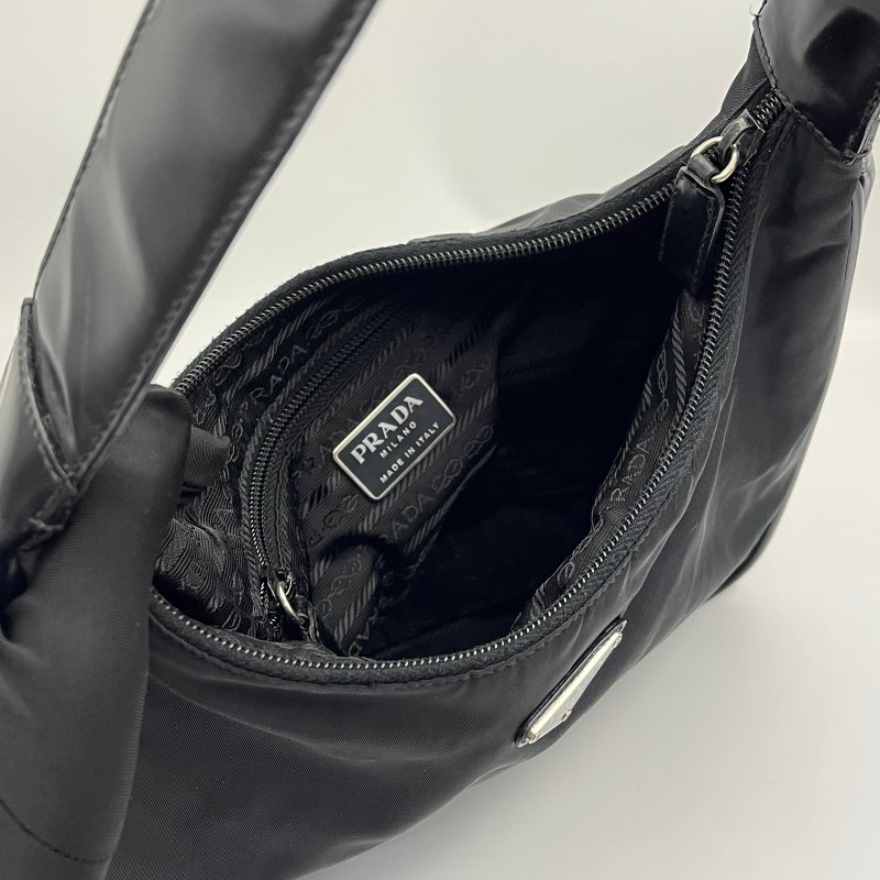 🏷Prada hobo-4