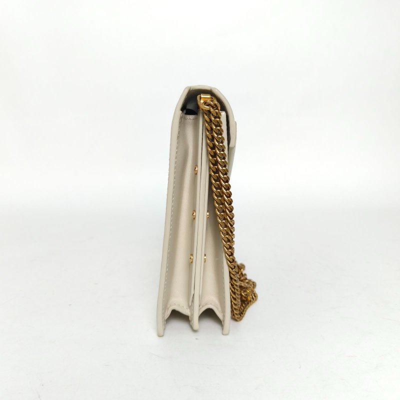 SAINT LAURENT CASSANDRA信封鏈條包22光面米白色牛皮金扣肩背包-1