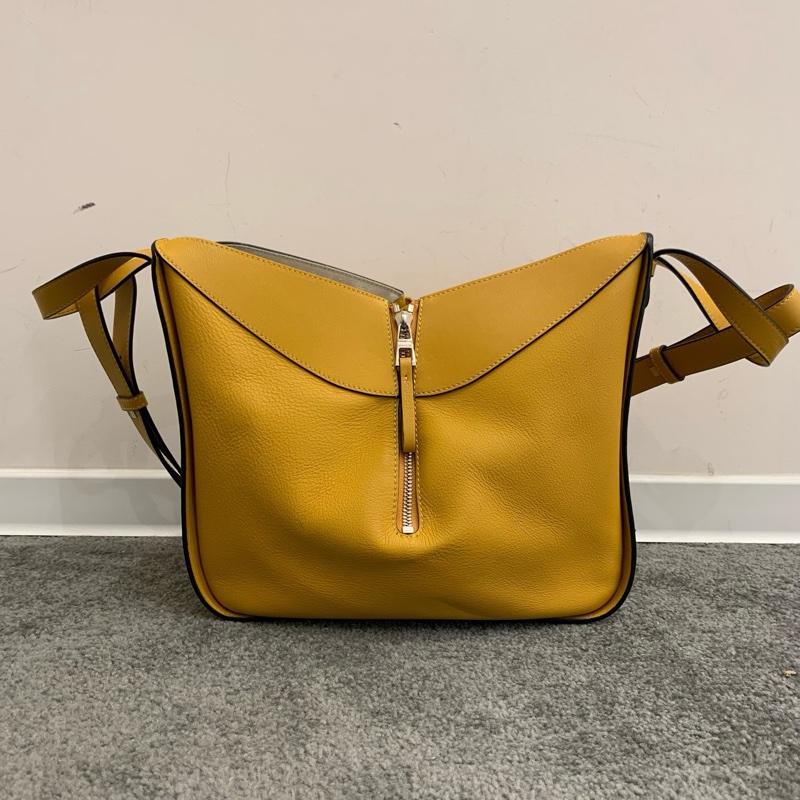 99新 LOEWE 羅意威 黃色吊床包 中號 手提單肩斜挎包 編碼18 底長28-1