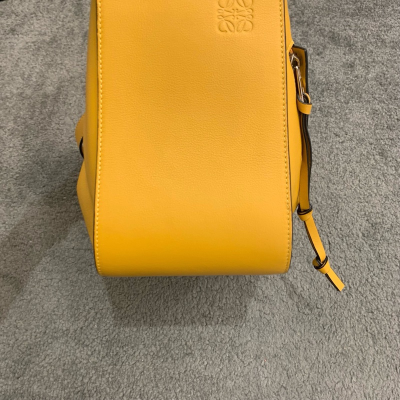 99新 LOEWE 羅意威 黃色吊床包 中號 手提單肩斜挎包 編碼18 底長28-6