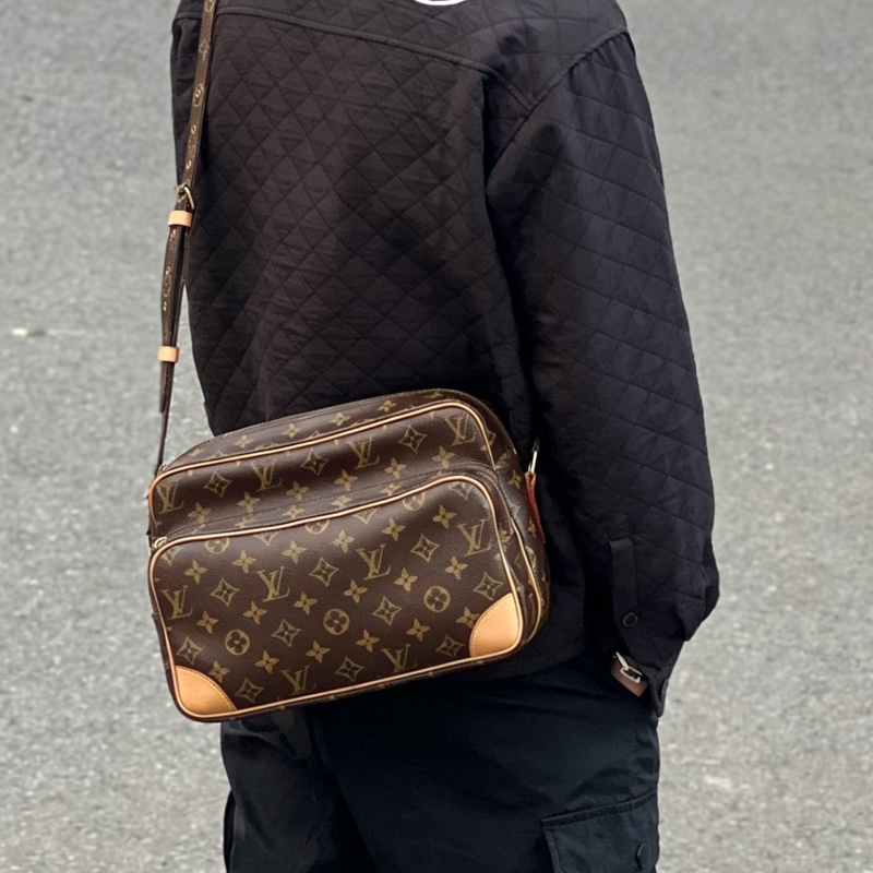 LouisVuitton路易威登經典老花橫版雙層相機包👨‍✈️-1