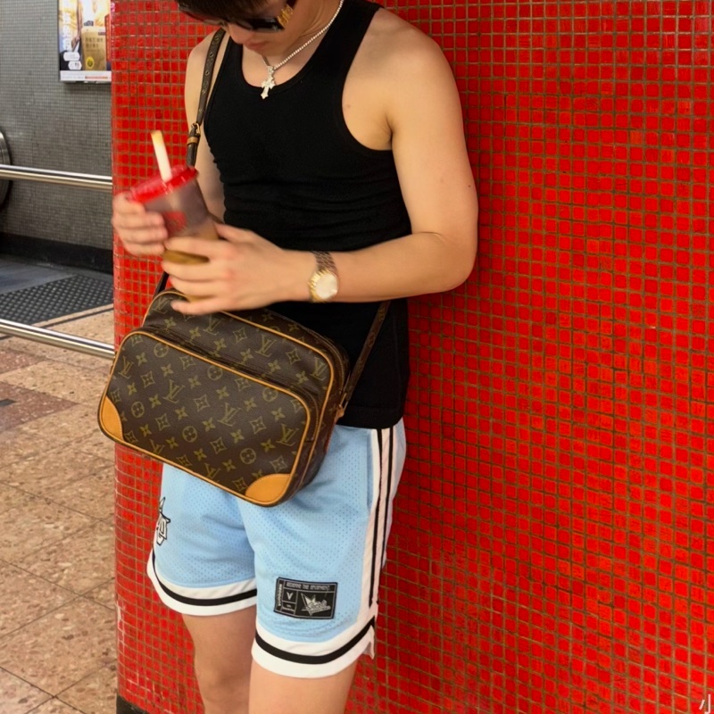 LouisVuitton路易威登經典老花橫版雙層相機包👨‍✈️-4