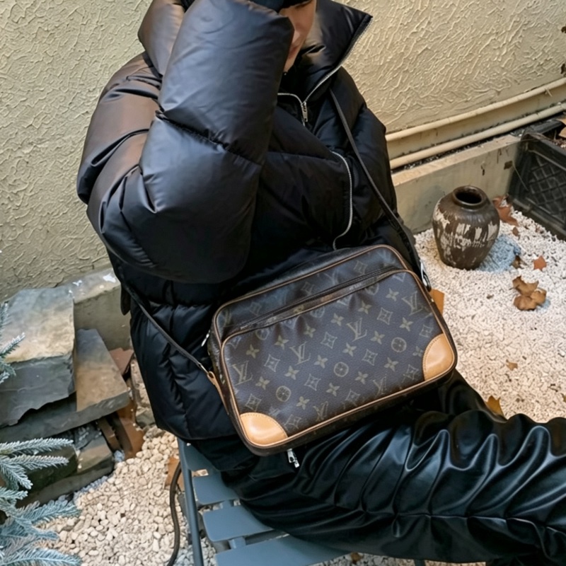 LouisVuitton路易威登經典老花橫版雙層相機包👨‍✈️-9