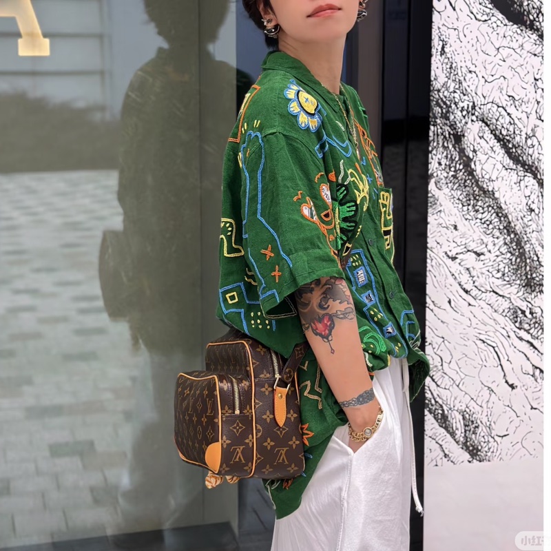 LouisVuitton路易威登經典老花橫版雙層相機包👨‍✈️-24