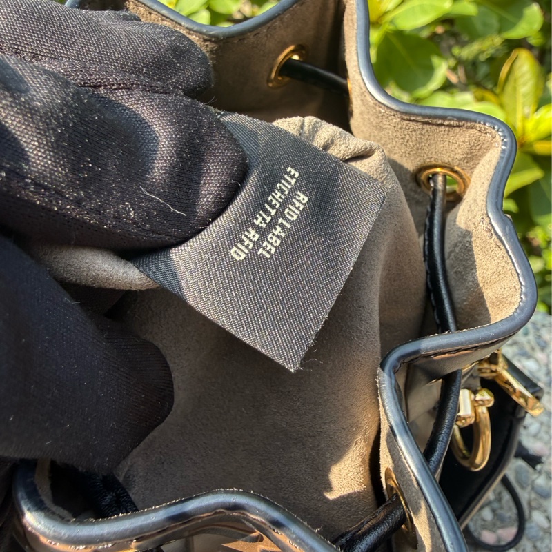 二手Fendi咖啡色Mon Tresor滿版logo手提mini 水桶包-11