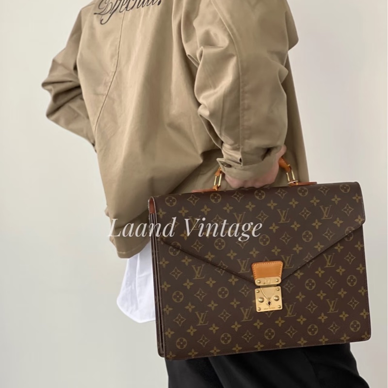Louis Vuitton • 經典老花公文包-1