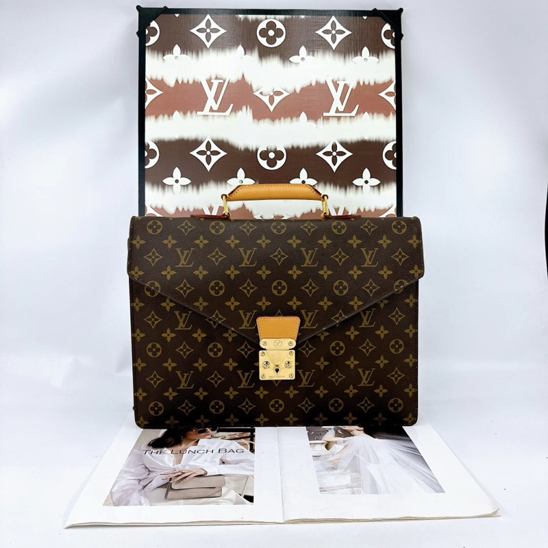 Louis Vuitton • 經典老花公文包-4
