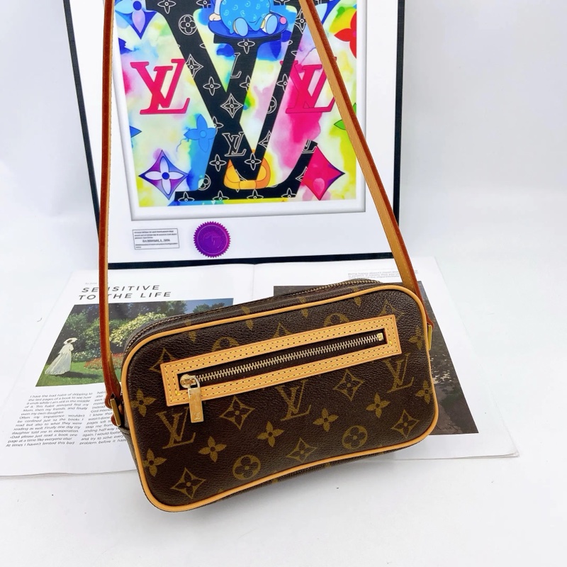 Louis Vuitton • 經典老花開口笑腋下包 小號-4