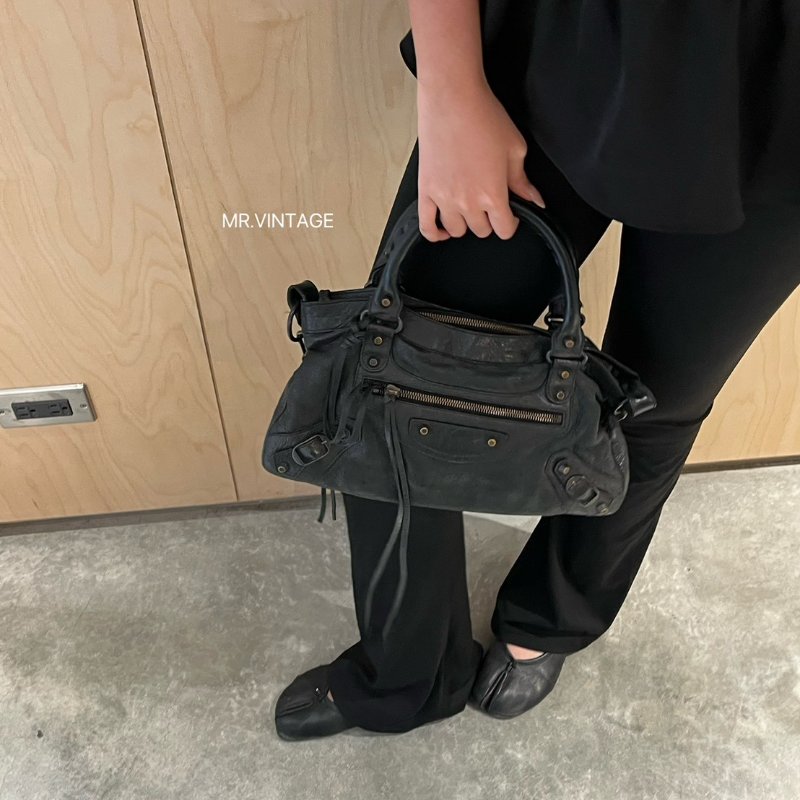 🏷Balenciaga first機車包-1