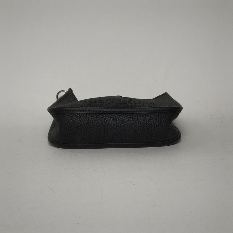 HERMES EvelyneMini16黑色TC皮D刻銀扣肩背包-4