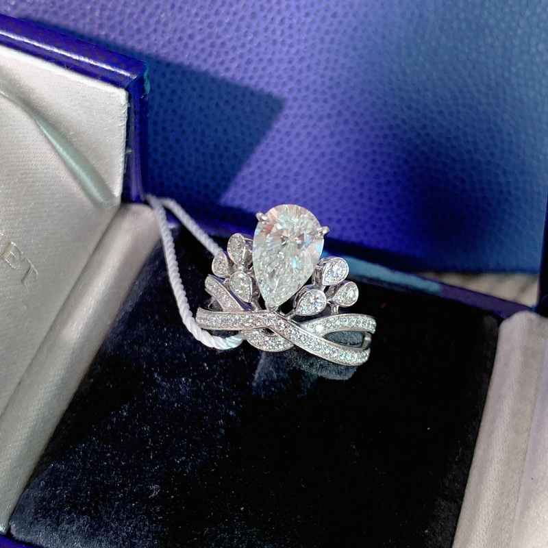 Chaumet尚美巴黎2.01克拉加冕·鷺羽系列梨形切鑽戒50號，主鑽：2.01 carat，顏色：E，淨度：VVS2，2022年購入-1