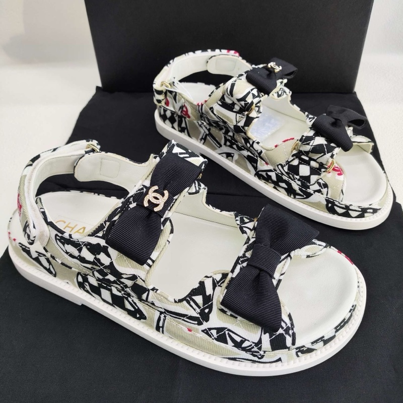 閒置新未使用Chanel香奈兒 水鑽雙c二舅涼鞋36.5碼-2