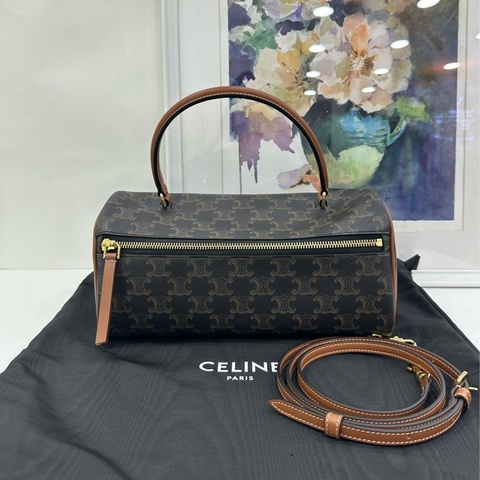 Celine 女士 Triomphe 圓筒包均碼常規、27.5cm*12cm*13cm
