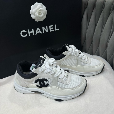 98新 CHANEL香奈兒  黑白熊貓網面  尺碼 37