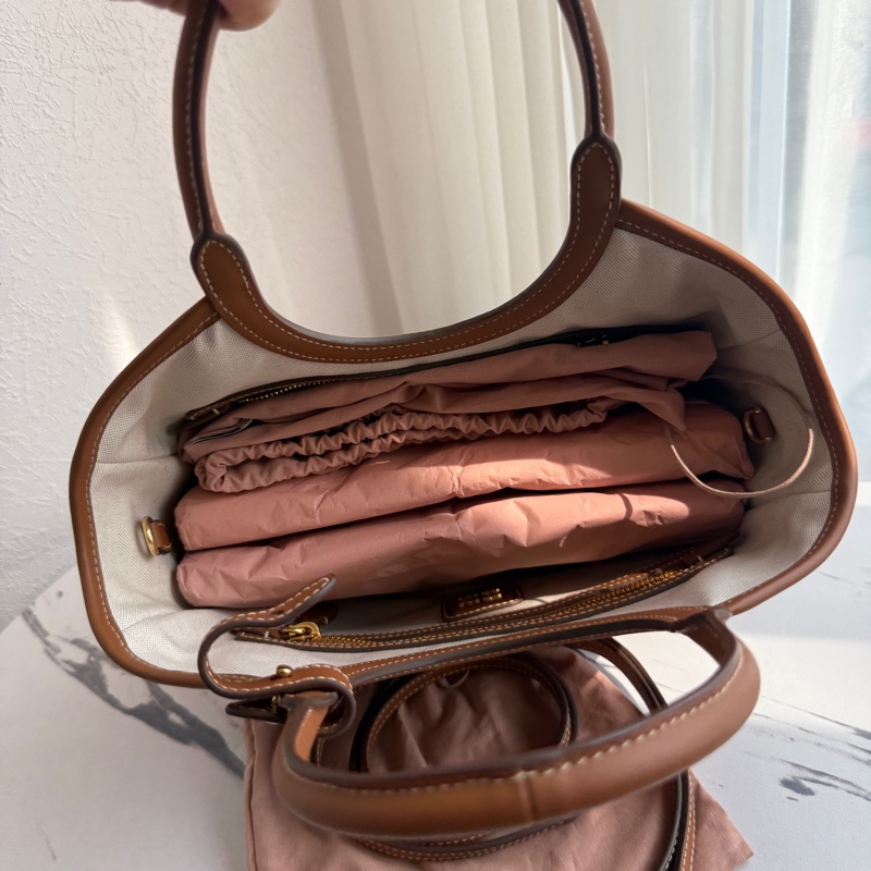 Miumiu焦糖色手提兩用包 認真爆好看-6