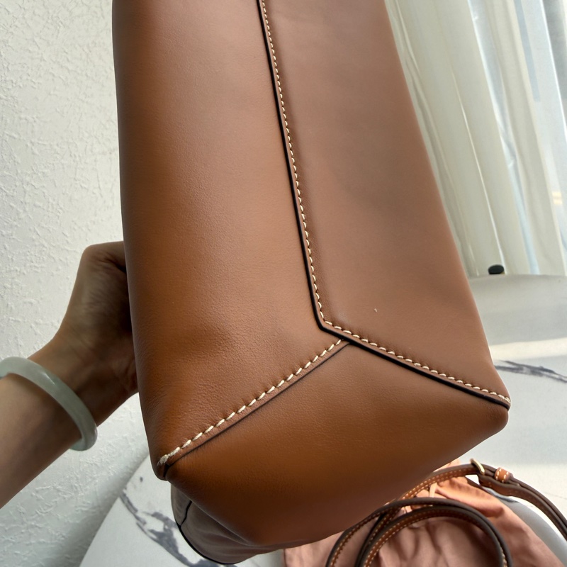 Miumiu焦糖色手提兩用包 認真爆好看-13