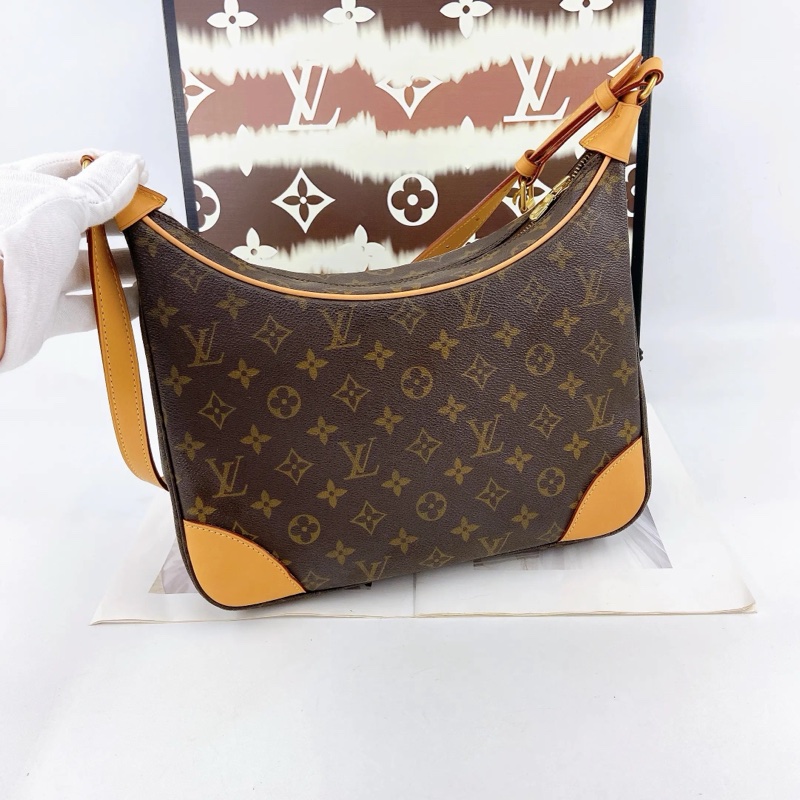Louis Vuitton • 經典老花牛角包-2
