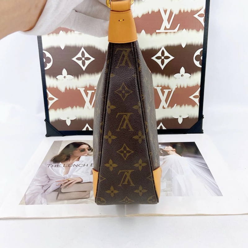 Louis Vuitton • 經典老花牛角包-3