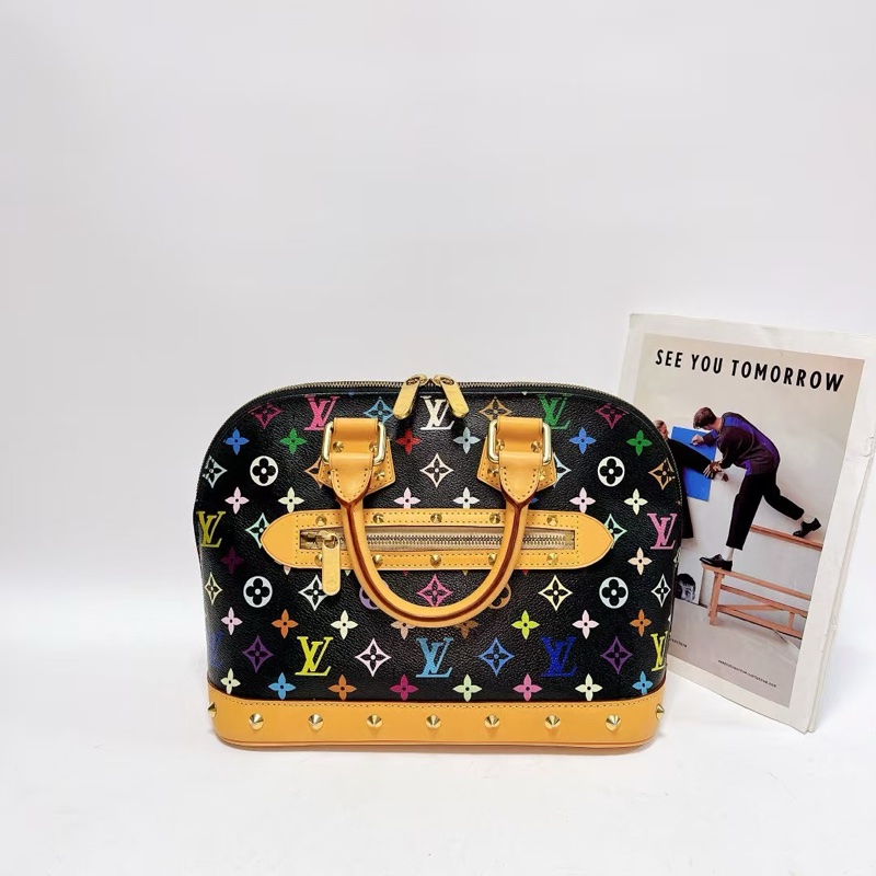 Louis Vuitton • 經典黑三彩老花卯釘貝殼包-2