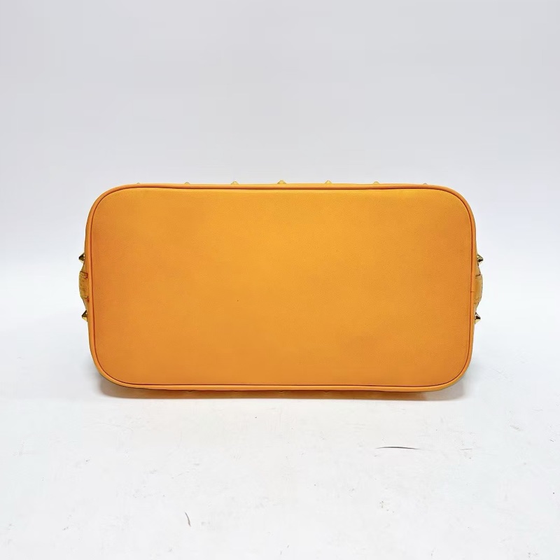 Louis Vuitton • 經典黑三彩老花卯釘貝殼包-6