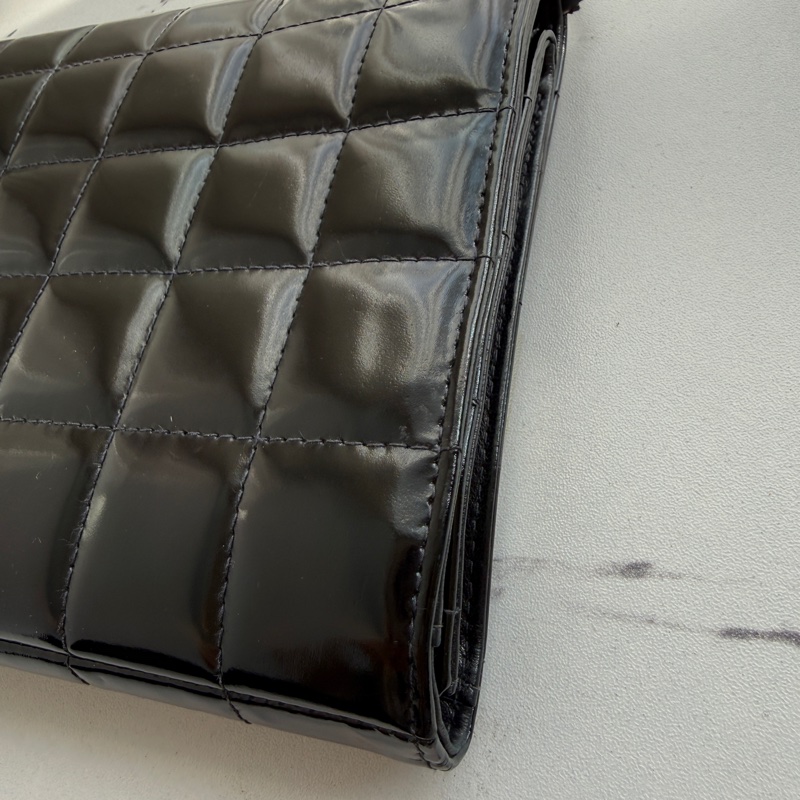 Chanel漆皮晚宴包肩背包-7