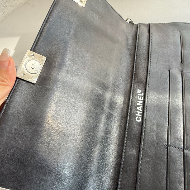 Chanel漆皮晚宴包肩背包-14
