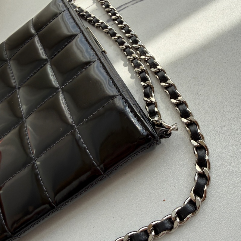 Chanel漆皮晚宴包肩背包-18
