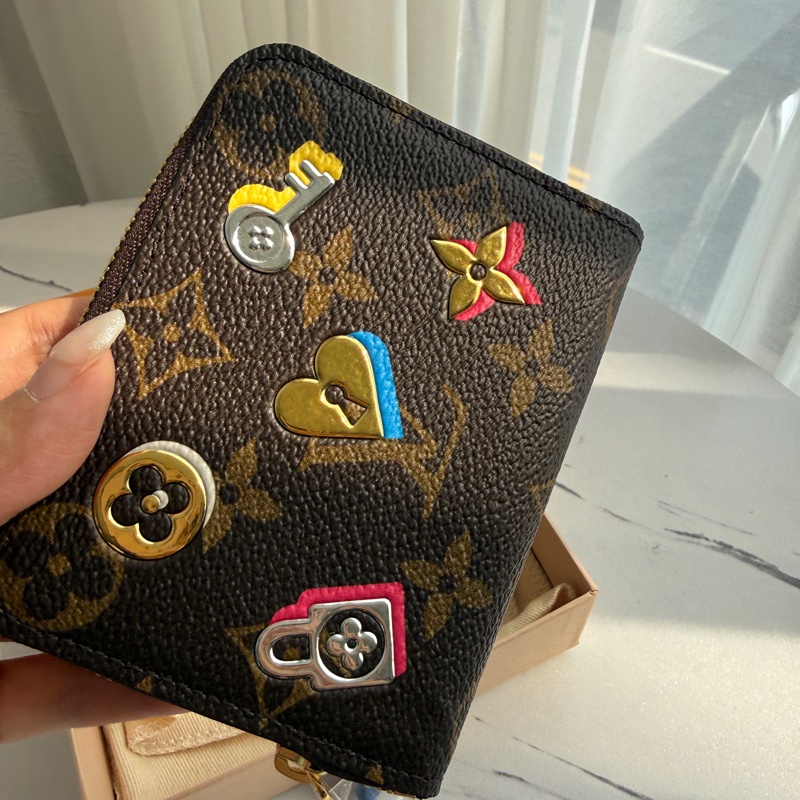 lv超美短夾也能當零錢包👛-4