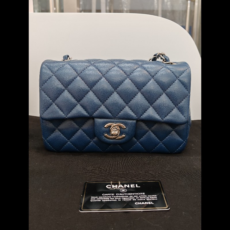 Chanel Classic flap mini-3