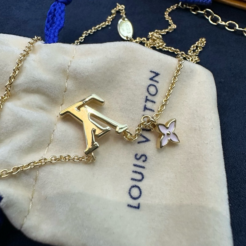 Louis Vuitton 路易威登  LV Iconic 項鍊 粉色法郎小花 項鍊-3