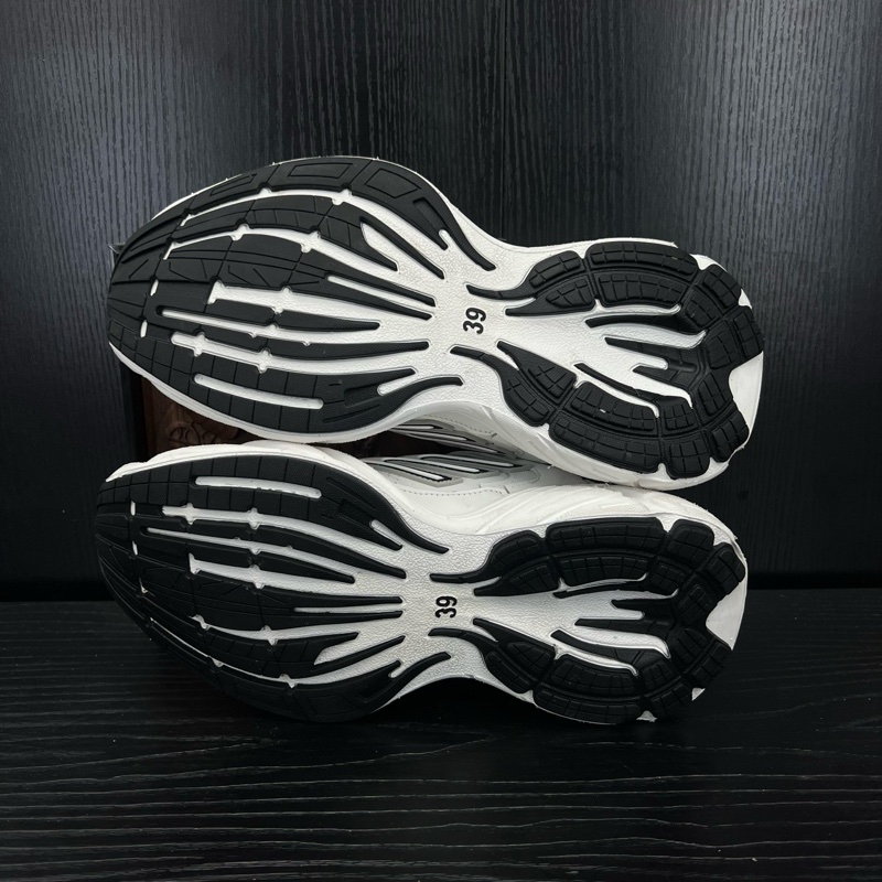 Balenciaga巴黎世家 monday 白 碼數 39 碼-3