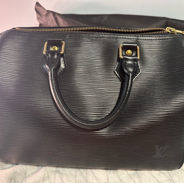 LV黑色epi 水波紋 speedy 25-7