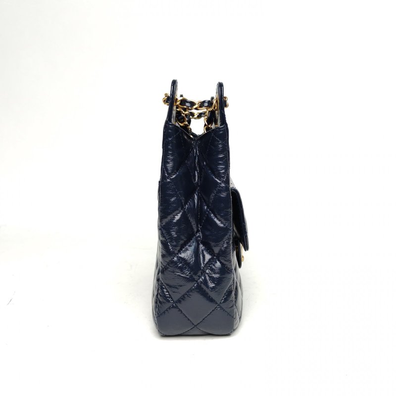 CHANEL 23C天貓精靈HOBO嬉皮包中號墨藍色牛皮晶片金扣肩背包-3