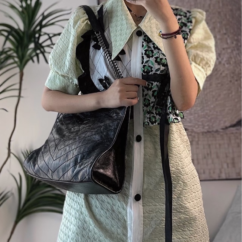 YSL聖羅蘭黑色油蠟皮Niki shopping bag中號托特包單肩手提包-41